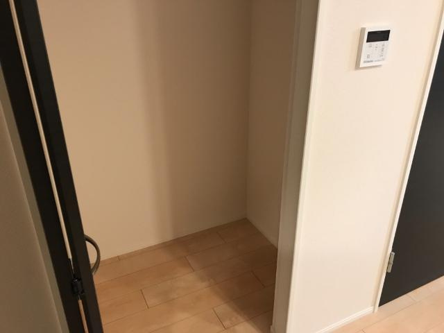 アヴニールの収納|廊下収納