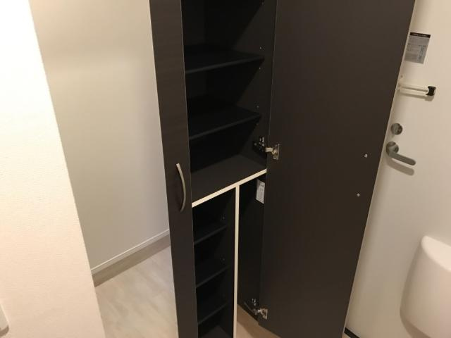 アヴニールの収納|下駄箱