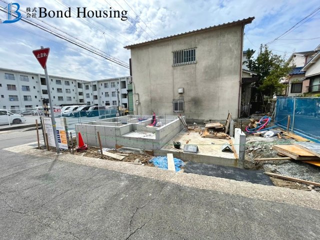三方角地につき開放感あり　福田3丁目　新築限定1棟の前面道路含む現地写真