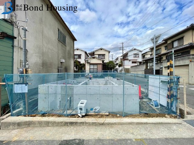 三方角地につき開放感あり　福田3丁目　新築限定1棟の前面道路含む現地写真