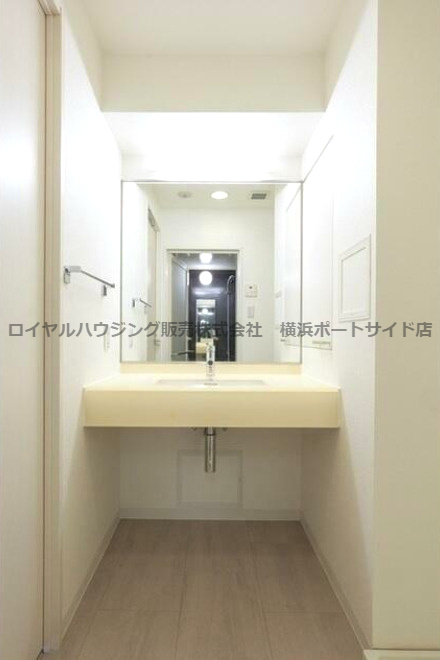 【独立洗面台】