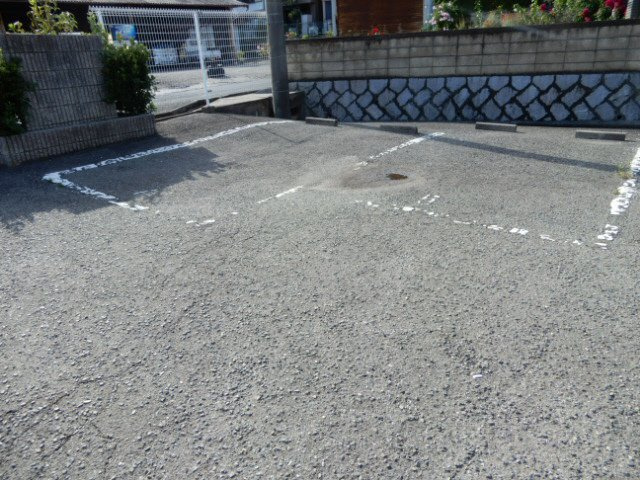 Adeｌheid2の駐車場