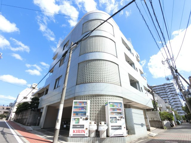 エミネンス千葉新宿の外観