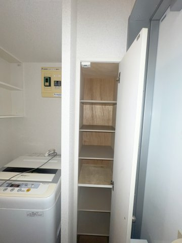 レオパレスガラクシアースの収納