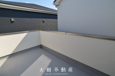 【バルコニー】 | 座間市座間2丁目　新築戸建て　全3棟　【仲介手数料無料】