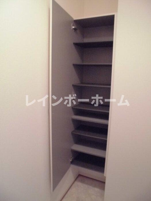 プランドール幸房　弐番館　仲介手数料（賃料の1.10ヵ月）の50％OFF対象物件！の収納|便利な収納スペースです