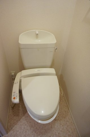 マルシェのトイレ|温水洗浄便座