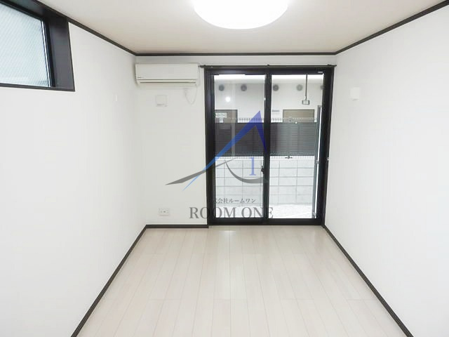 草加ハウスの居間・リビング|洋室のお部屋です。