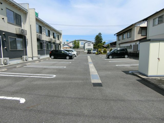 アルバ・カーサ　Ａの駐車場