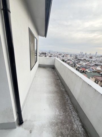 モントレー岡本のバルコニー