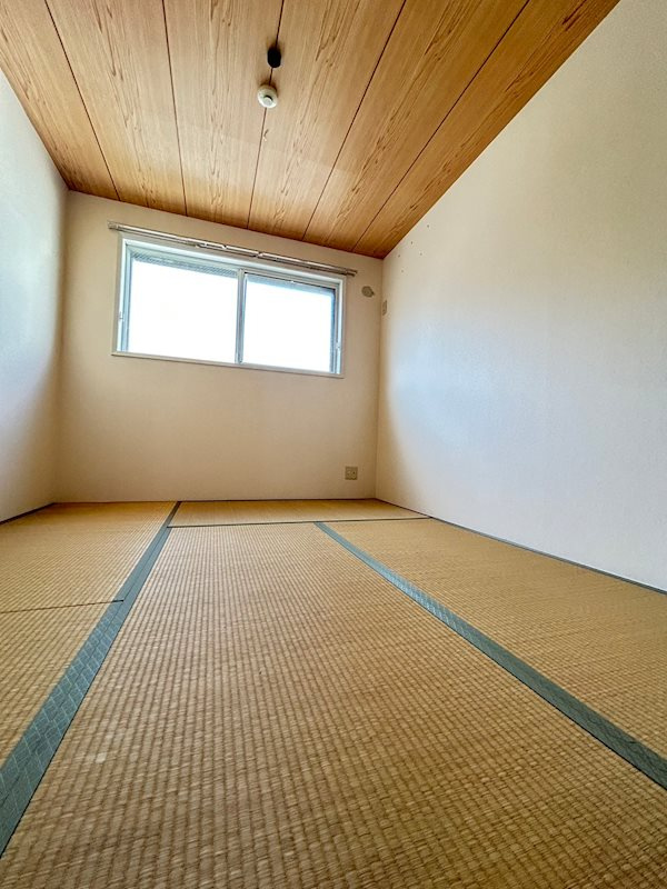 尾崎ハイツの和室