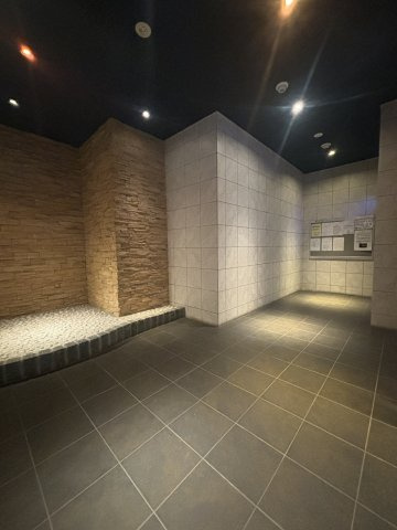 TLRレジデンス難波東のロビー