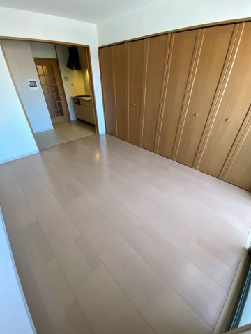 タカマツ神戸駅南通の居間・リビング