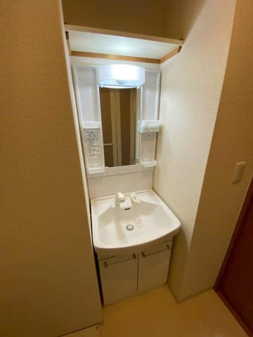 タカマツ神戸駅南通の洗面所