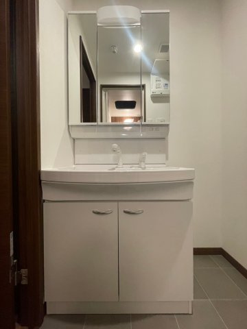 MODERN PALAZZO 箱崎graceの独立洗面台