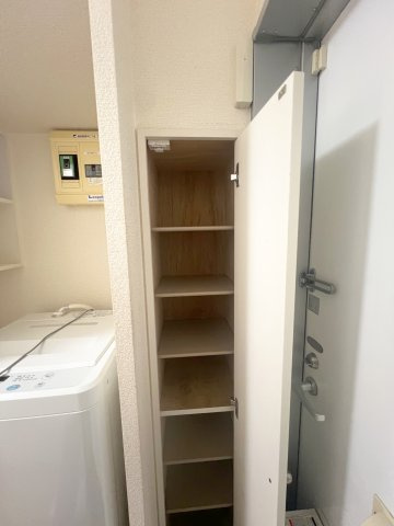 レオパレスガラクシアースの収納