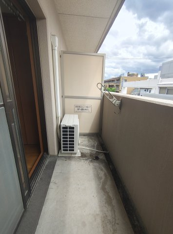 メトロポリタンのバルコニー