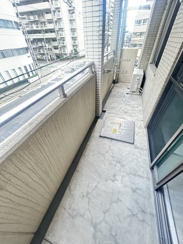 アネスト北堀江のバルコニー
