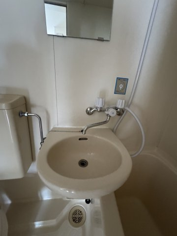 メゾン潮見台の洗面所