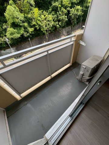 サニーパレス白川台のバルコニー