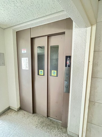 ベルパレス高木の外観