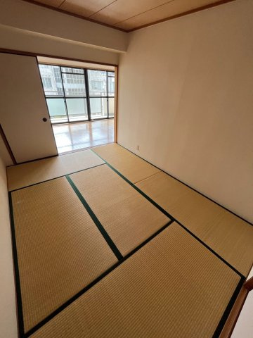ベルパレス高木の和室