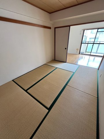 ベルパレス高木の和室