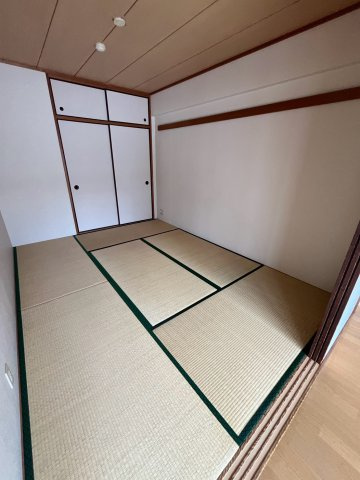 ベルパレス高木の和室
