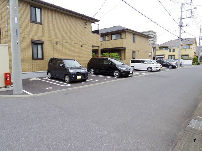 プレミアムBコートの駐車場