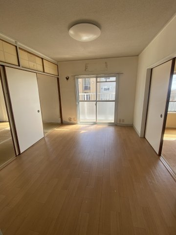 青山台住宅70号棟の洋室