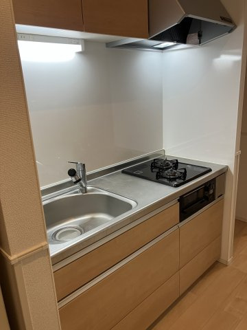 稲城市矢野口のアパートのキッチン