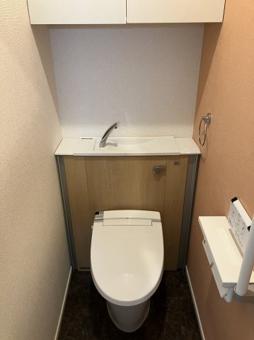 稲城市矢野口のアパートのトイレ