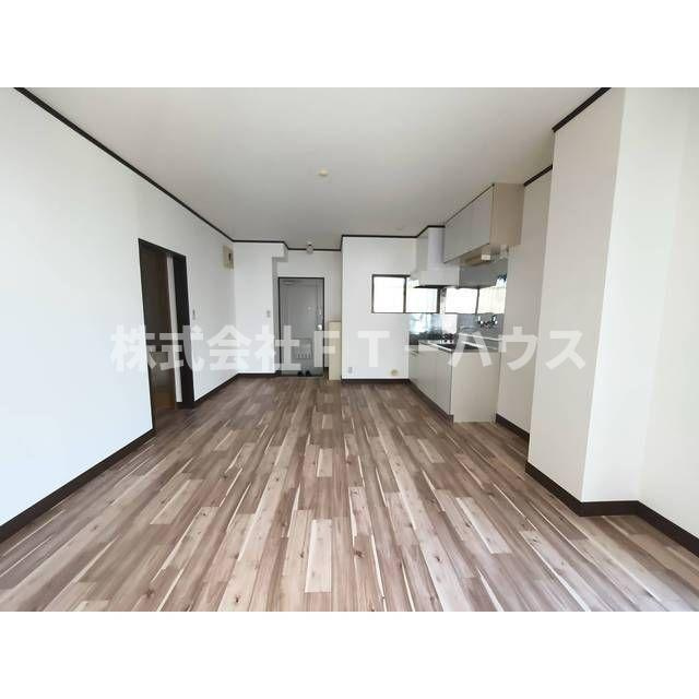 中川マンションの居間・リビング