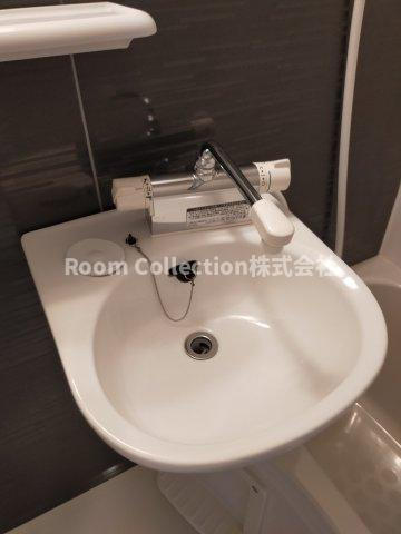ＣＯＣＯＦＬＡＴ下北沢の洗面所