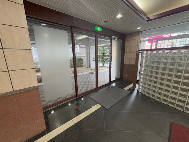 コミュニティーコート関目のエントランス