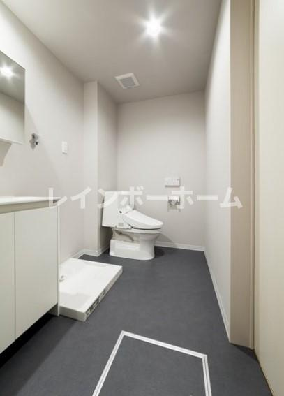 ラ　ヴェリタ　マツドのトイレ|コンパクトで使いやすいトイレです