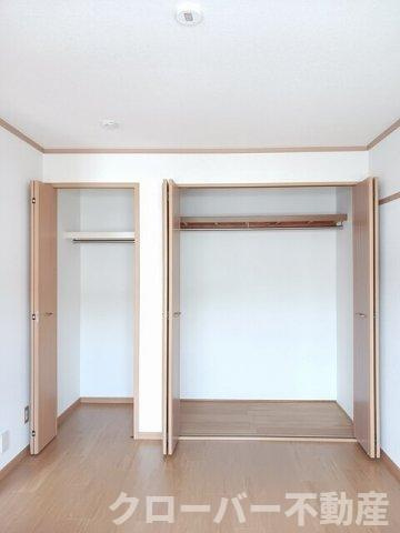 エルディム川善の収納