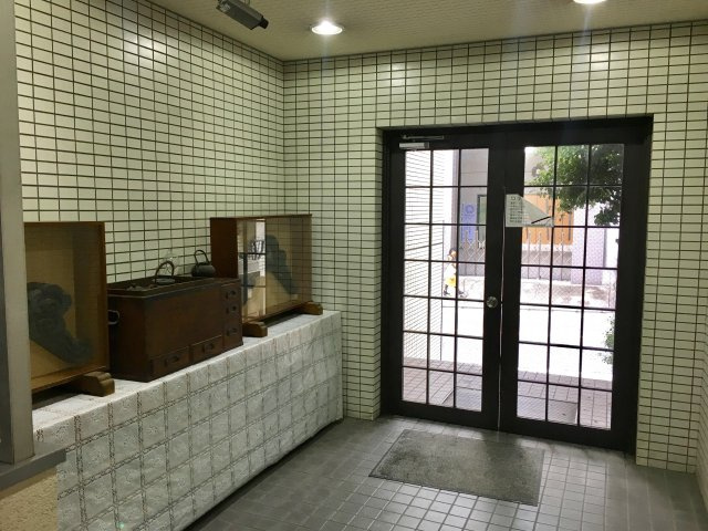 自由が丘オークヒルのエントランス|建物の内部です
