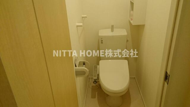 朝来市和田山町市御堂のアパートのトイレ|温水洗浄付きのトイレです＊