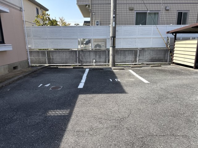 ユートピアＳＫ　B棟の駐車場