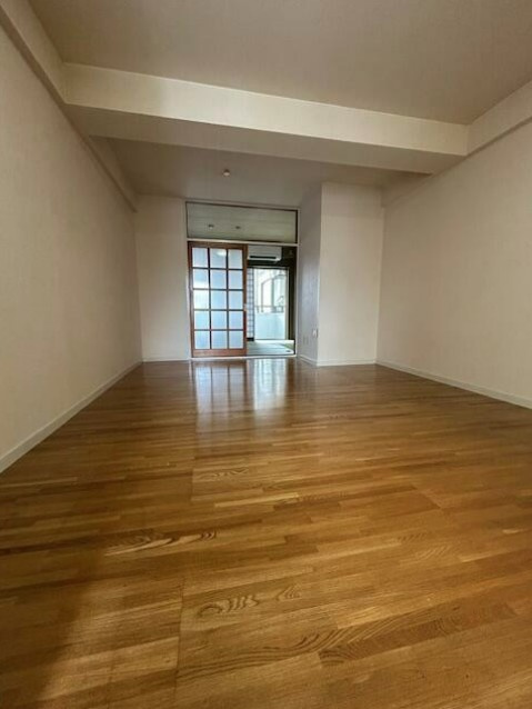 川崎市多摩区中野島３丁目の賃貸マンションの居間・リビング