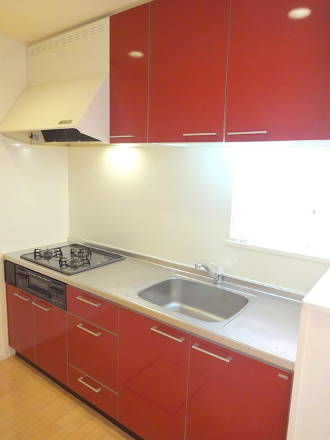 青梅市河辺町４丁目の賃貸マンションのキッチン|★３口グリル付きシステムキッチン★