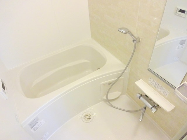青梅市河辺町４丁目の賃貸マンションの浴室|★浴室乾燥・追い焚き機能付きバス★