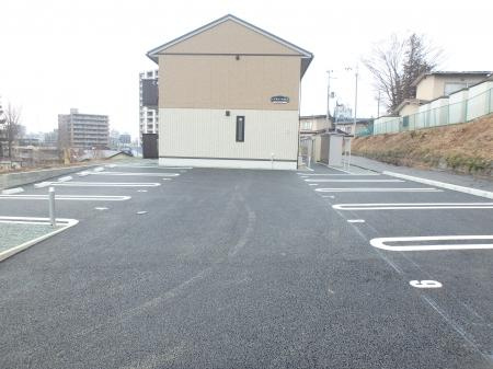 ハイカムール山王の駐車場