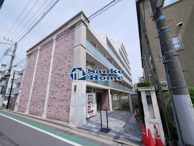 AZEST日暮里の外観