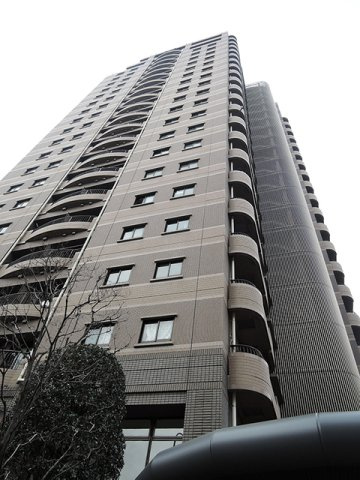 センテニアルタワーの外観|きれいな外観です
