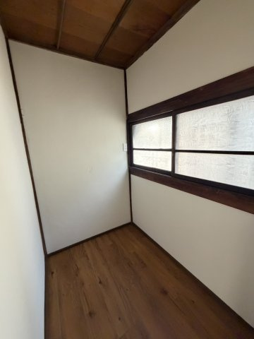 荏原４丁目住宅の内装|明るい室内です