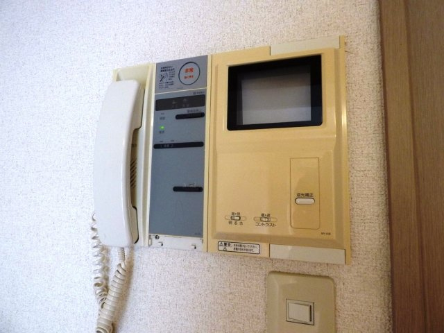 モアエミネンス西新宿のセキュリティ|モニター付オートロック