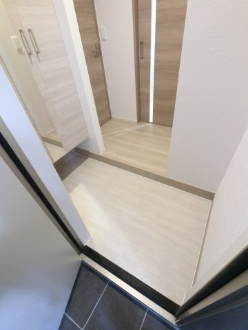 D-ROOM汐見丘αの玄関