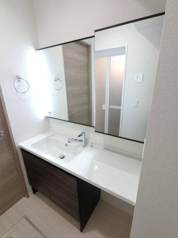 D-ROOM汐見丘αの独立洗面台